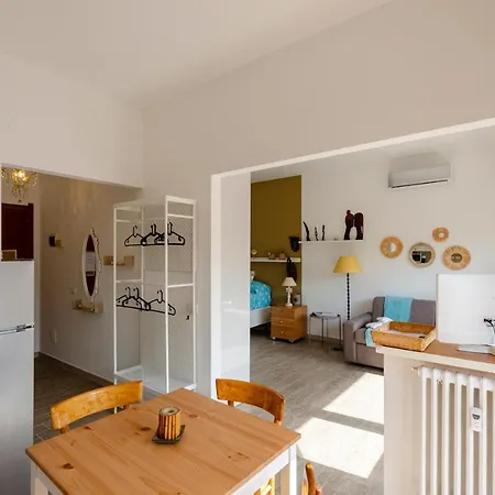 Joivy Apollo Apartment